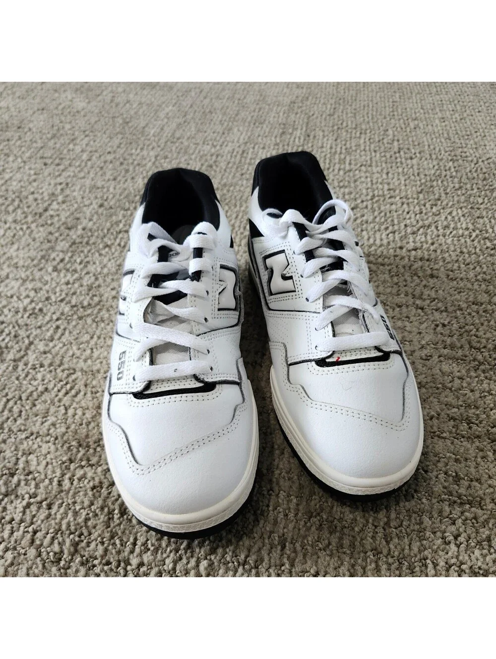 New Balance 550 White and Black Sneakers Lace Up Women's Size 8